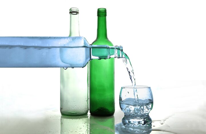 Energetisiertes Wasser aus der Flasche